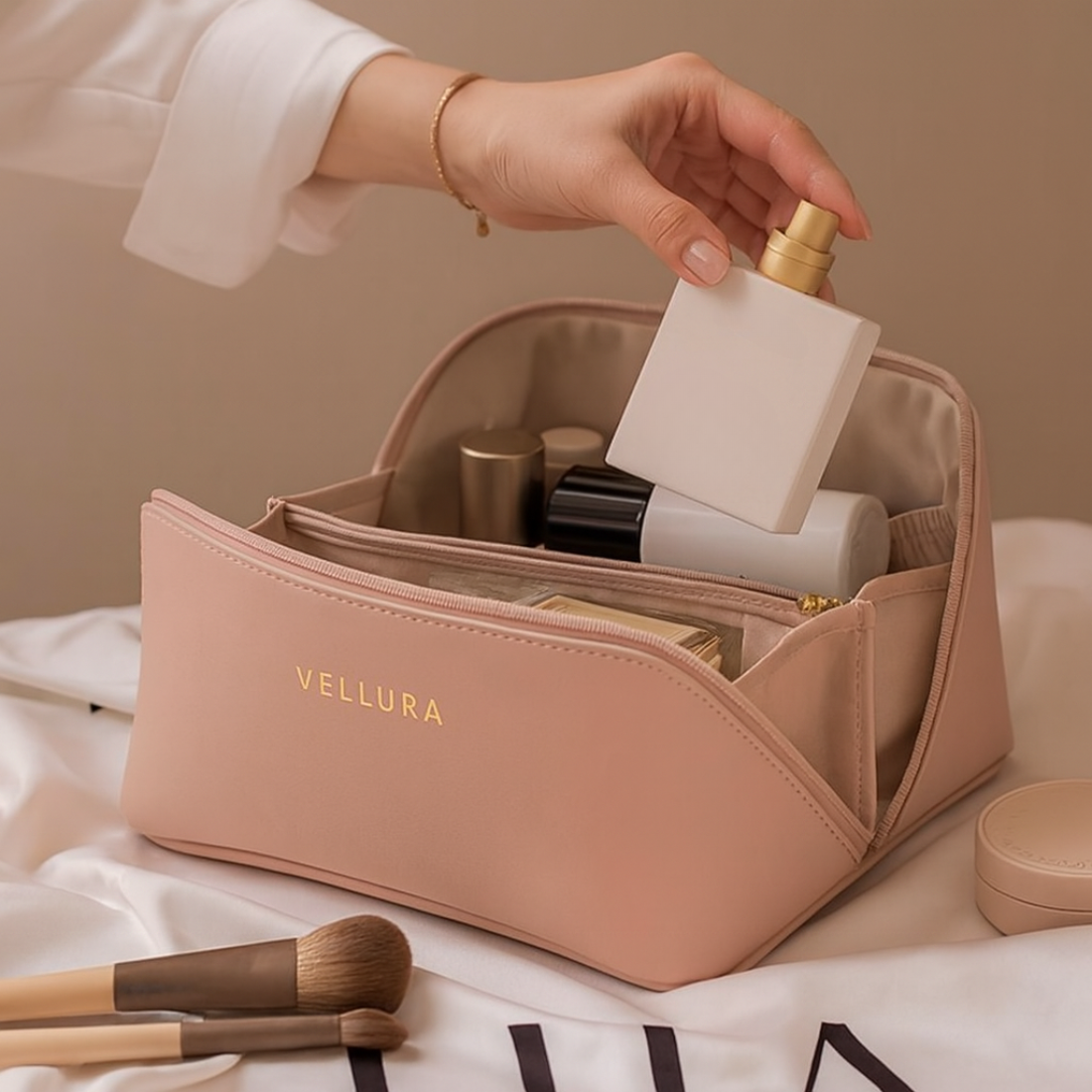 Vellura Travel Makeup Bag