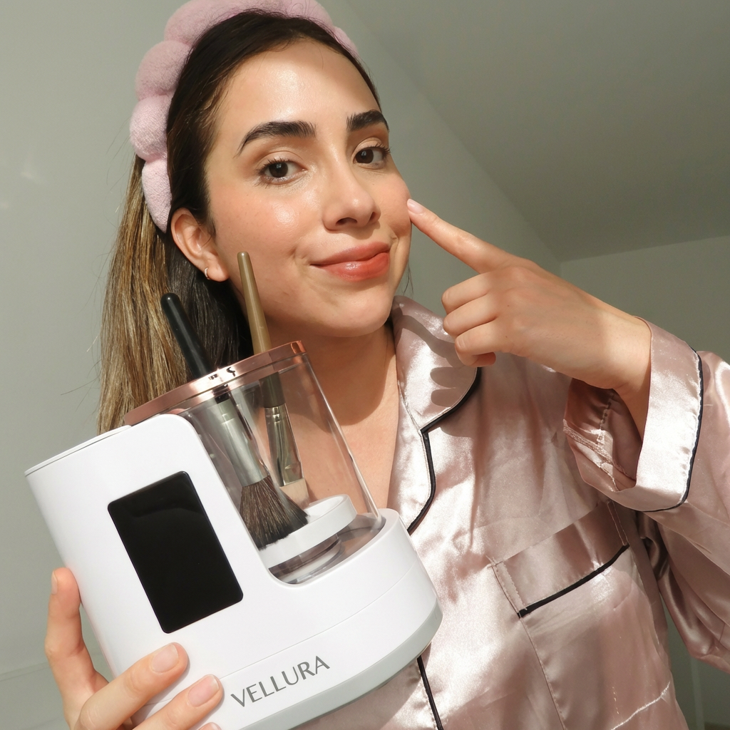 Vellura™ - Makeup Brush Cleaner.